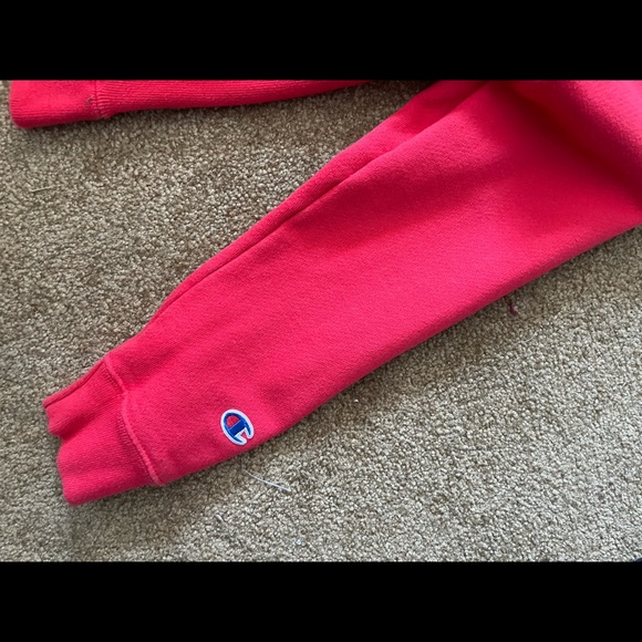 red champion hoodie size M but fits like a S - Picture 2 of 3